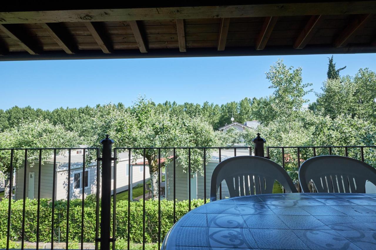 Villaggio Turistico Lugana Marina Sirmione Dış mekan fotoğraf