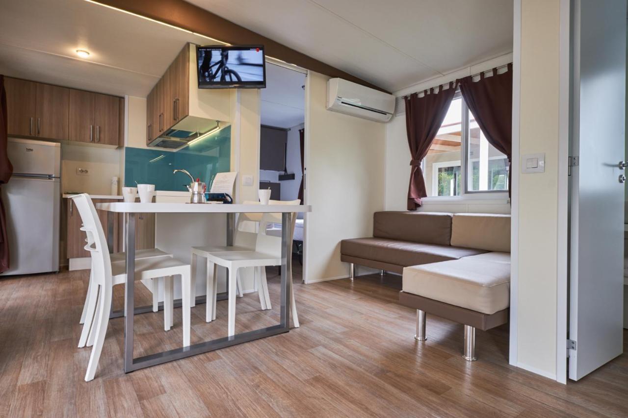 Villaggio Turistico Lugana Marina Sirmione Dış mekan fotoğraf